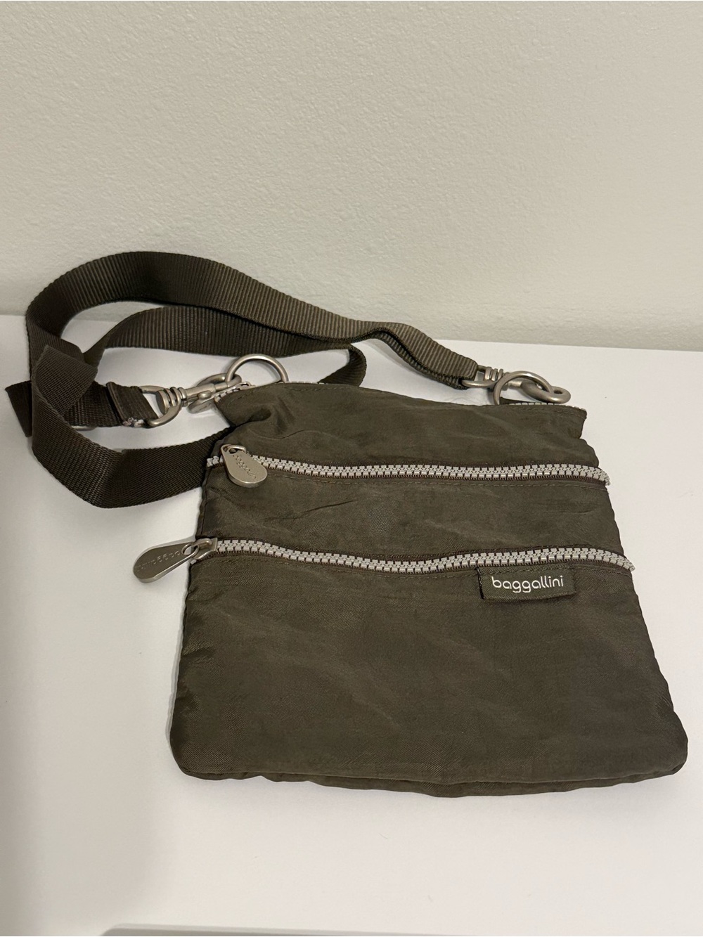 Baggallini Olive Green Slim Crossbody Bag